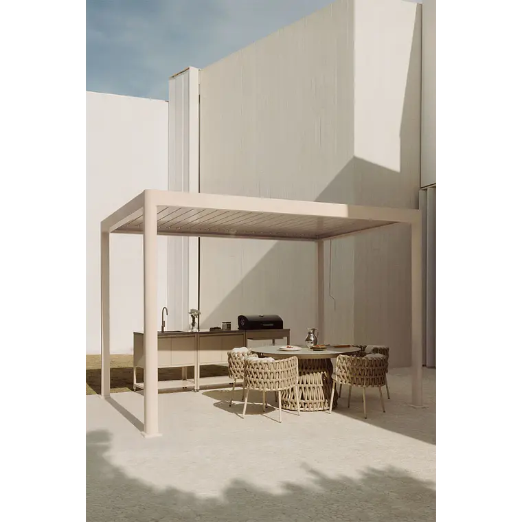 Pérgola bioclimática de aluminio con lamas Kelina 16