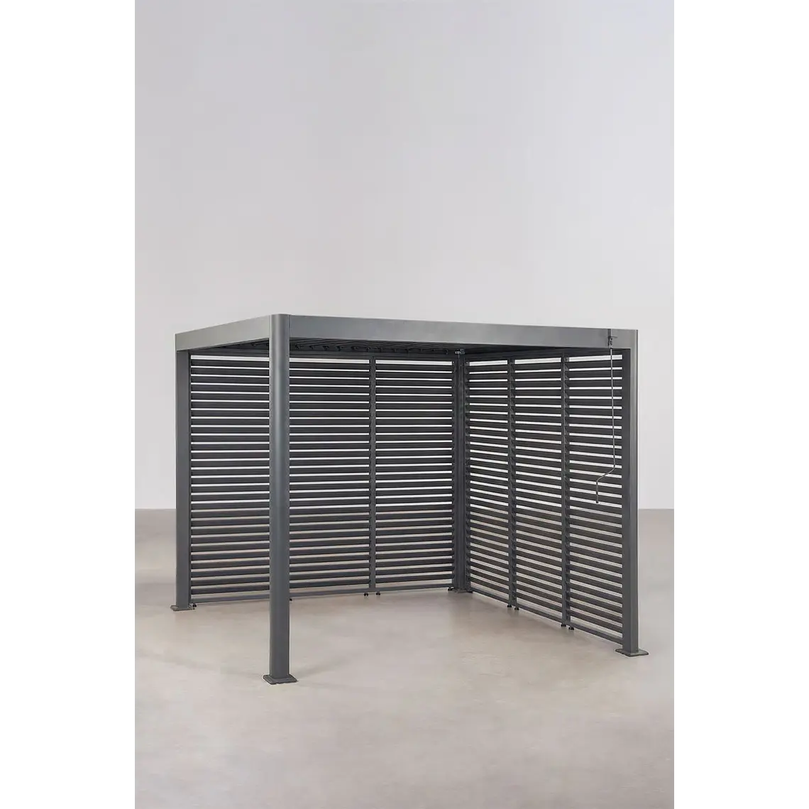 Pérgola bioclimática de aluminio con lamas y paneles laterales Liorina 12