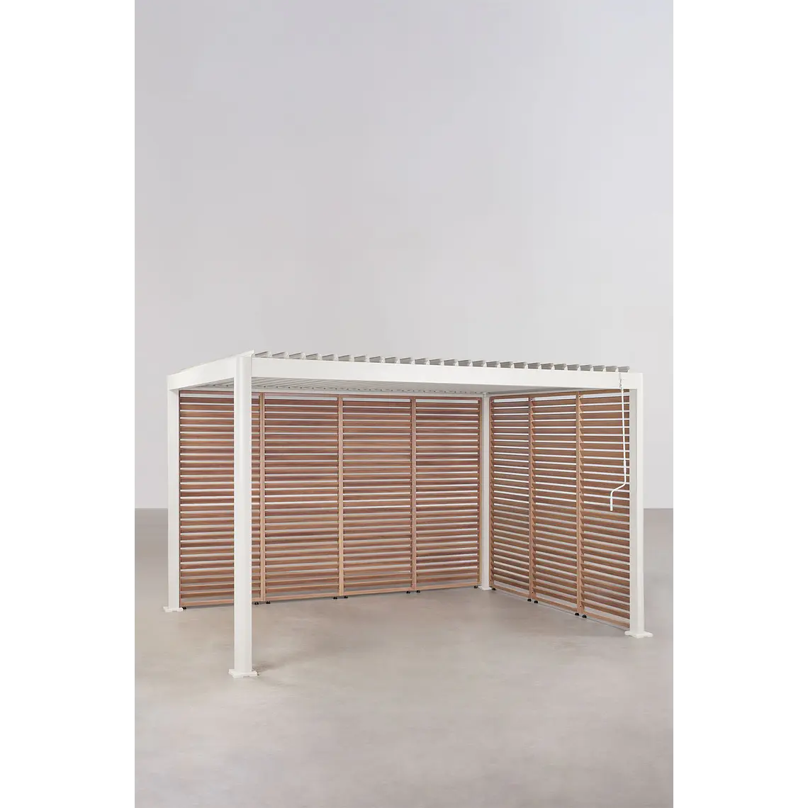 Pérgola bioclimática de aluminio con lamas y paneles laterales Liorina 21