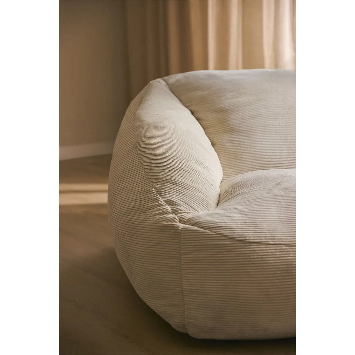Puff sillón tapizado Brana 3