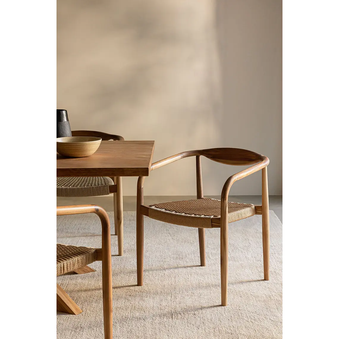 Silla de comedor Aelia en madera de acacia 2