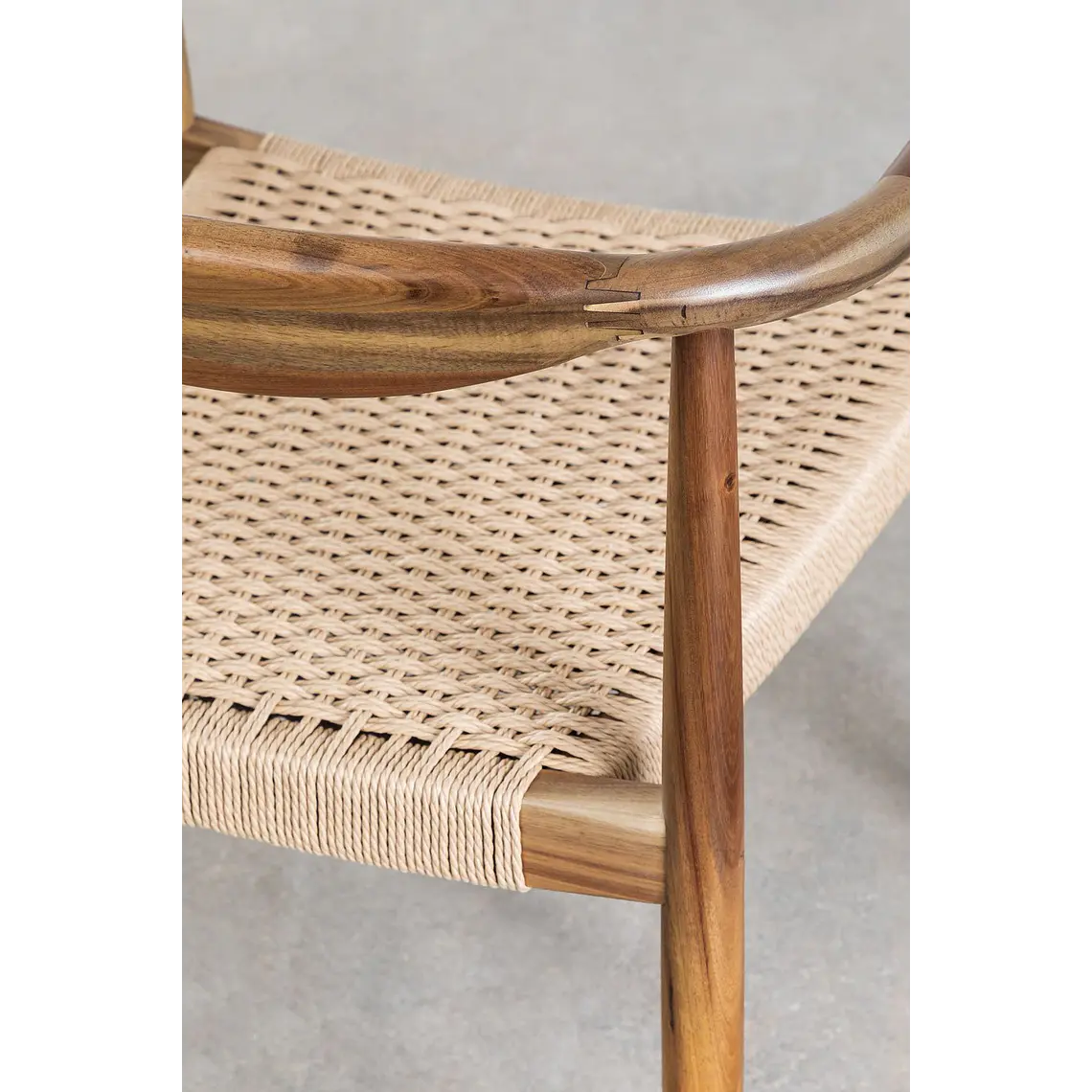 Silla de comedor Aelia en madera de acacia 7