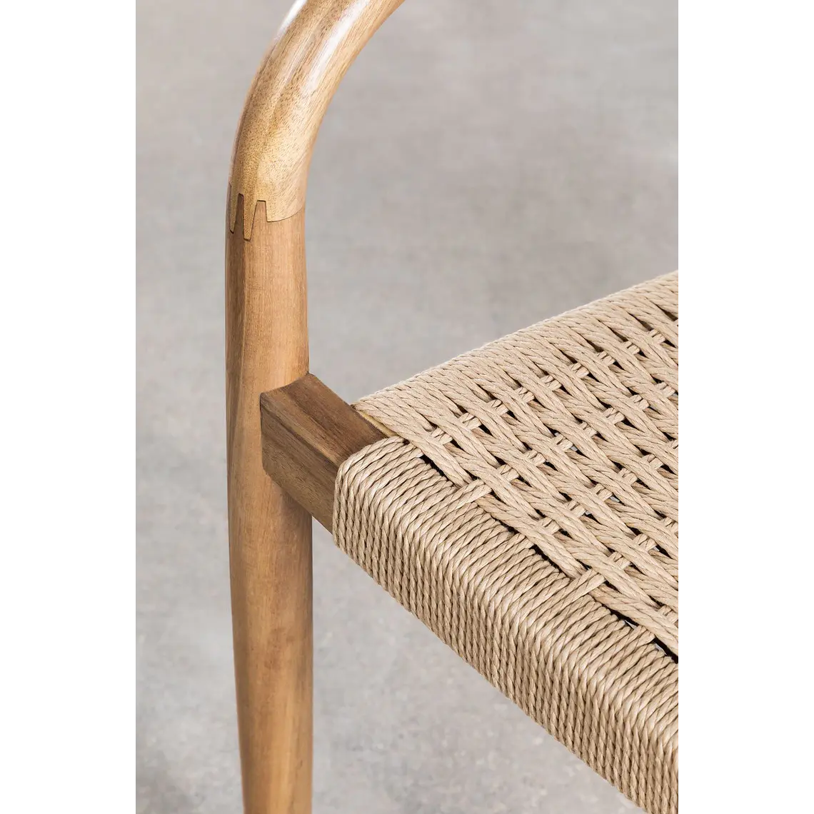 Silla de comedor Aelia en madera de acacia 8