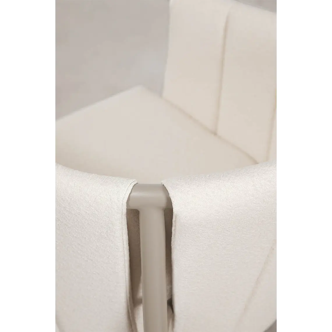 Silla de comedor Alvis en bouclé 5
