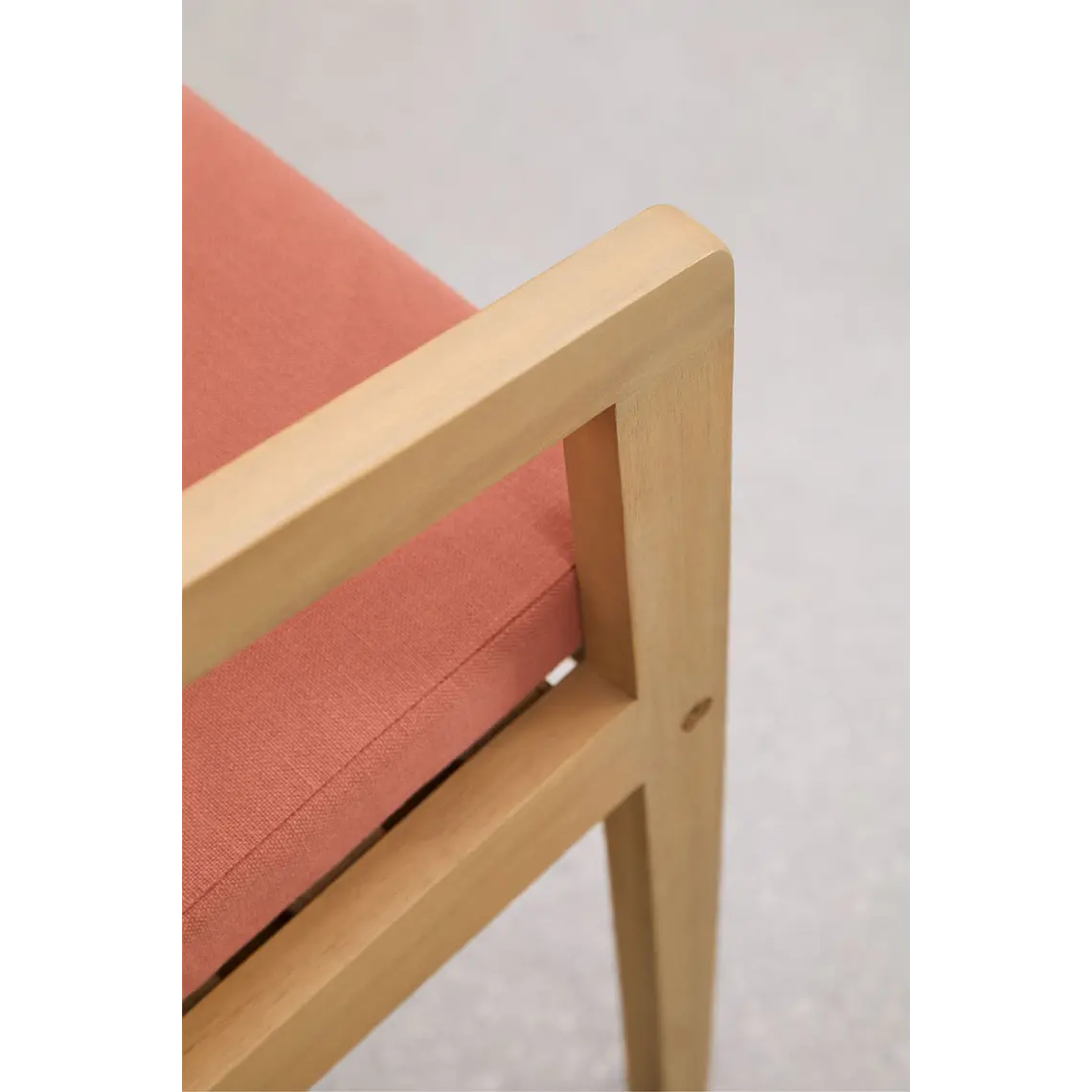 Silla de comedor Gaelira en madera de acacia 7