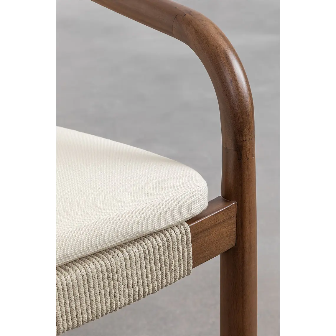 Silla de comedor Iveren en madera de acacia 8