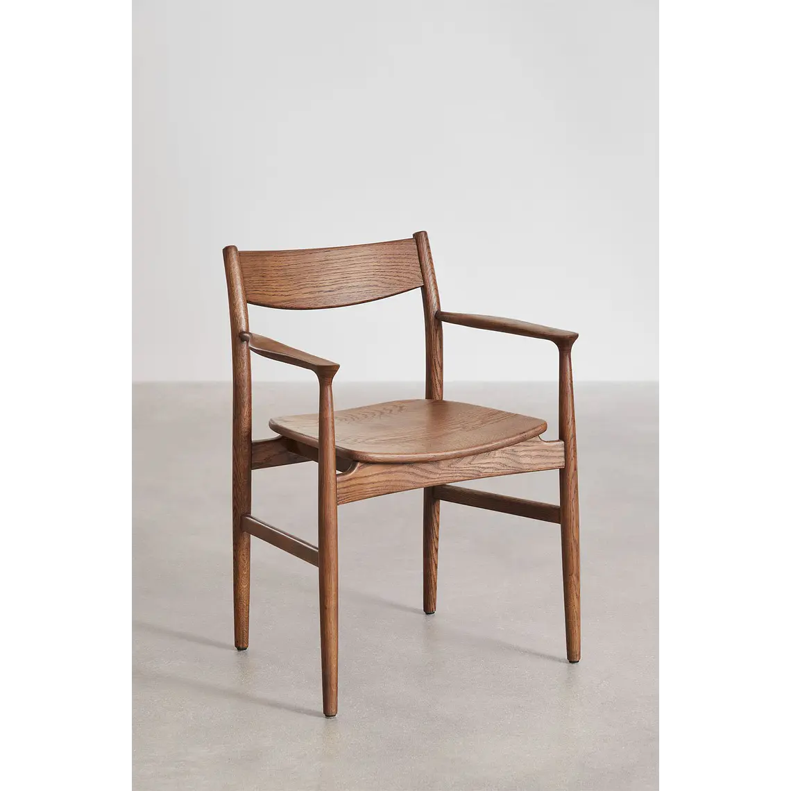 Silla de comedor Lioira en madera de roble 3