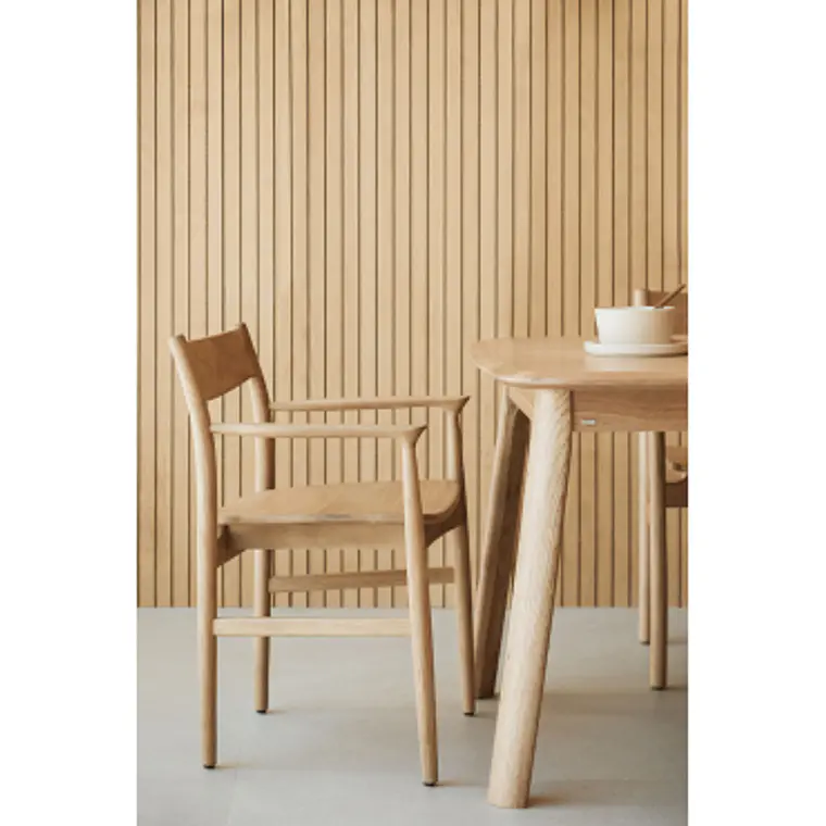 Silla de comedor Lioira en madera de roble 12