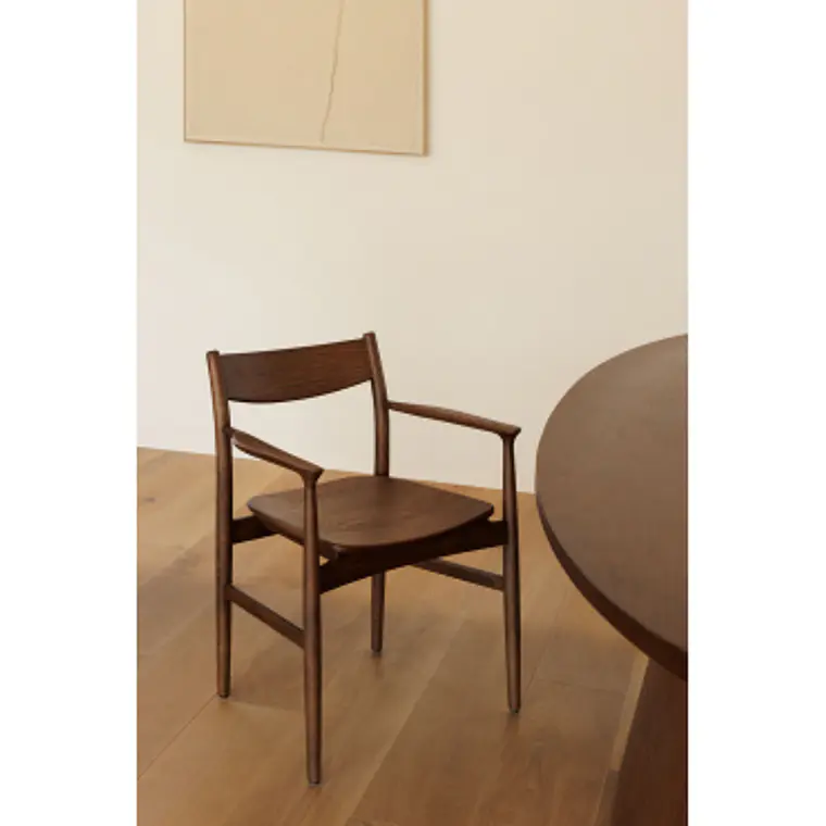 Silla de comedor Lioira en madera de roble 13