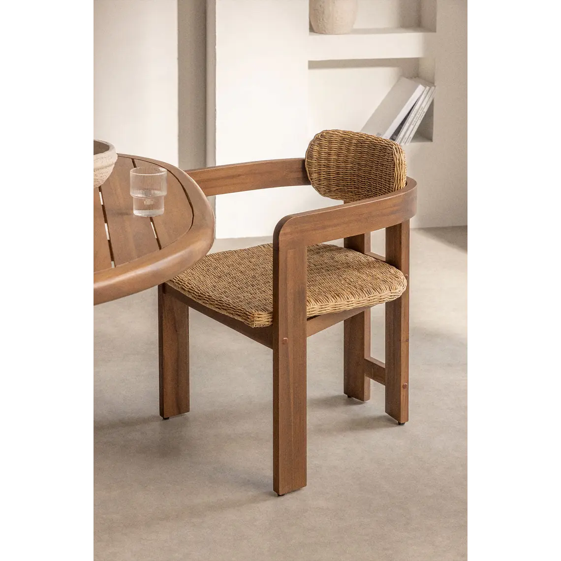 Silla de comedor Mioen en madera de acacia 1