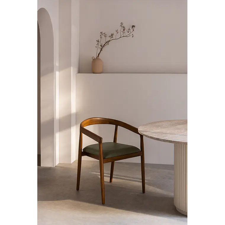 Silla de comedor Nivara en madera de teca 1