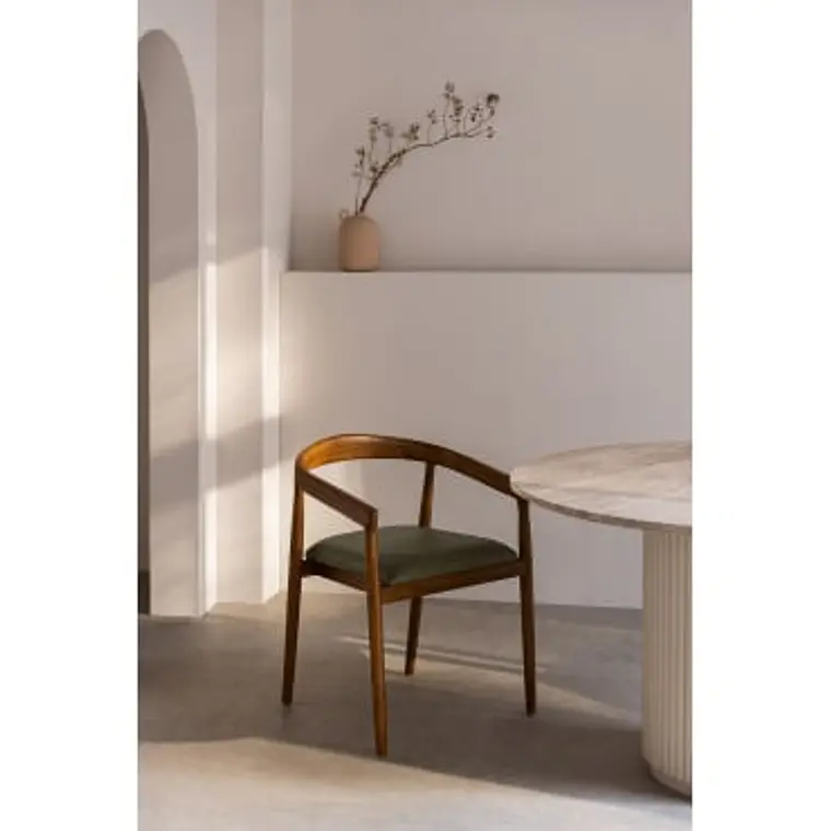 Silla de comedor Nivara en madera de teca 10