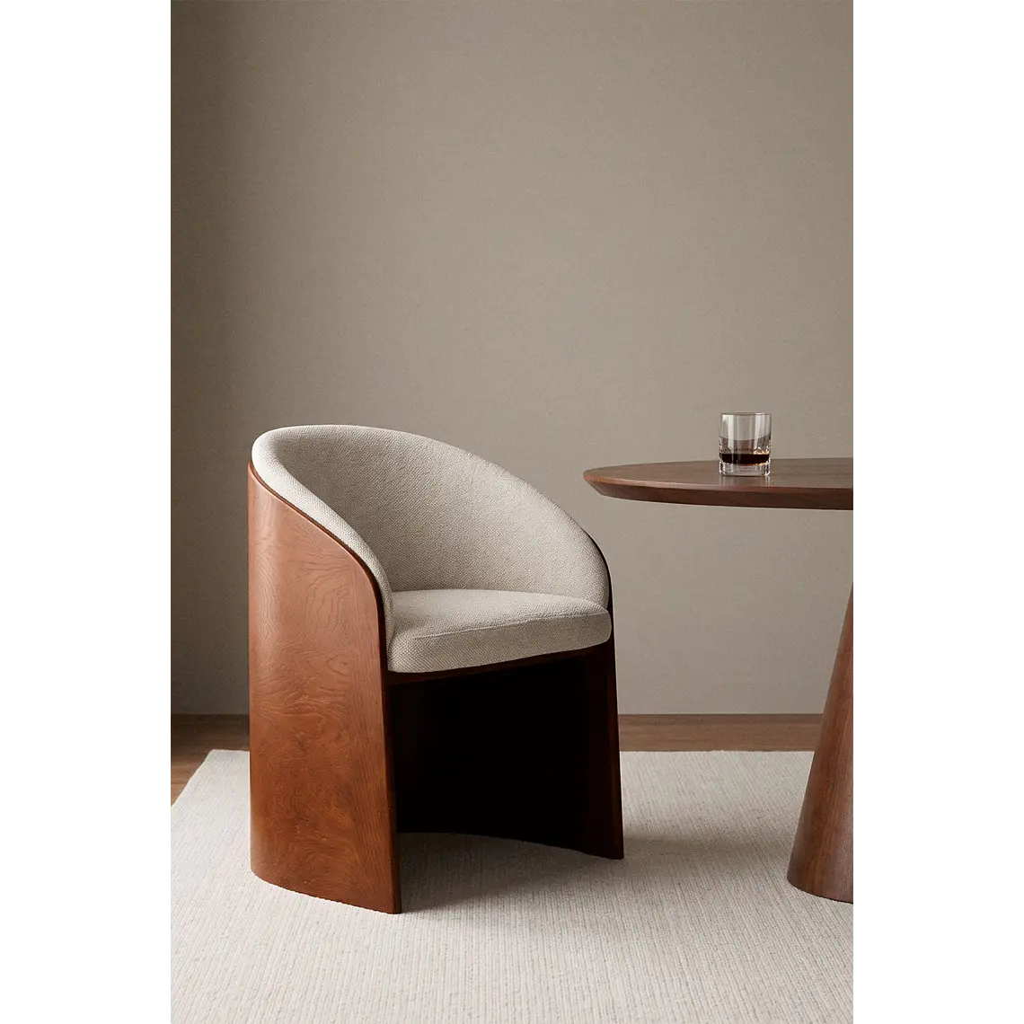 Silla de comedor Orior en madera de roble 1