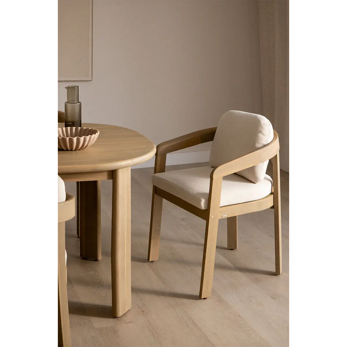 Silla de comedor Sioora en madera de acacia 1