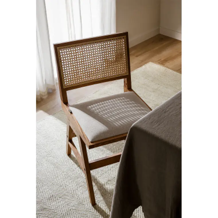 Silla de comedor Taelira en ratán 11