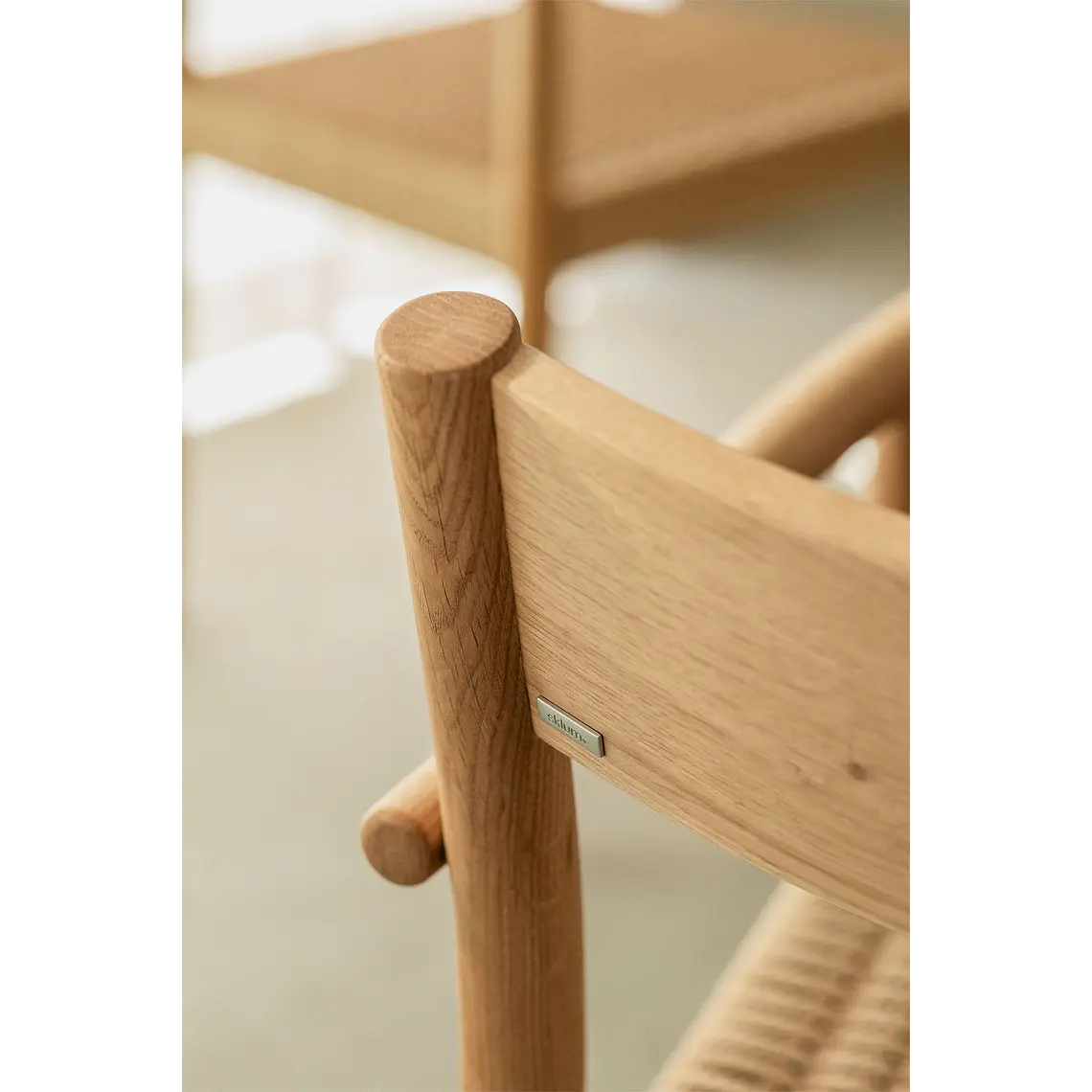 Silla de comedor Tiria en madera de roble 4