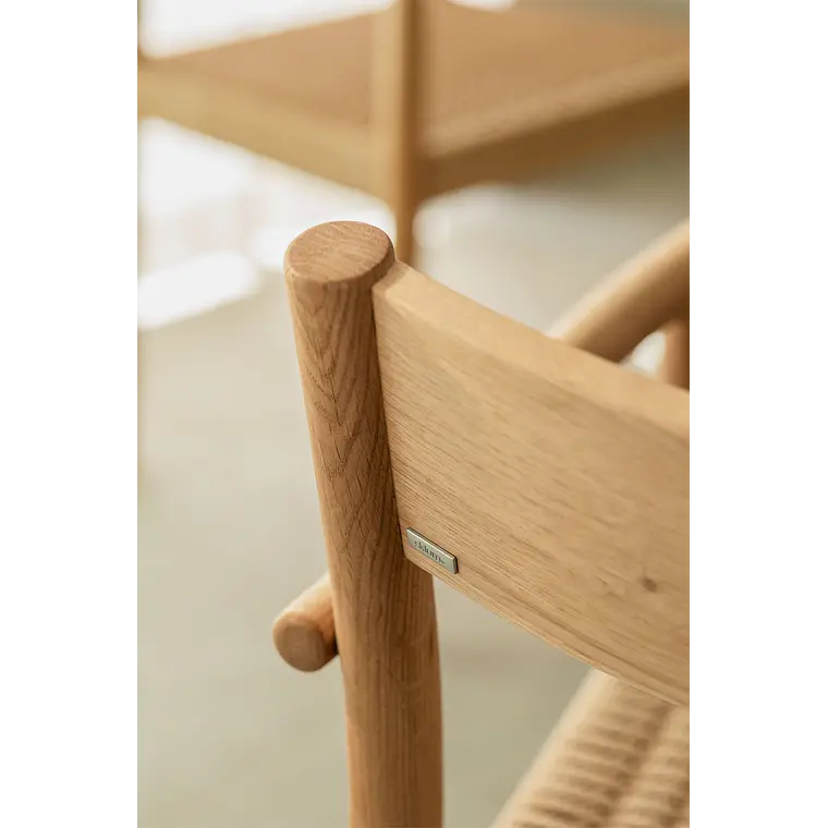 Silla de comedor Tiria en madera de roble 4