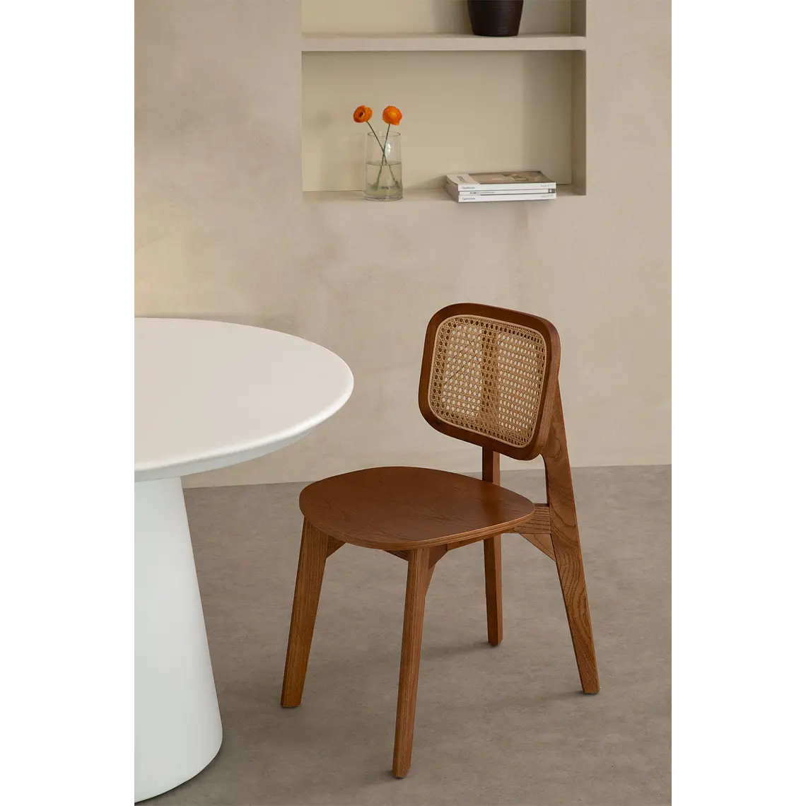 Silla de comedor Vaeleri en madera 2