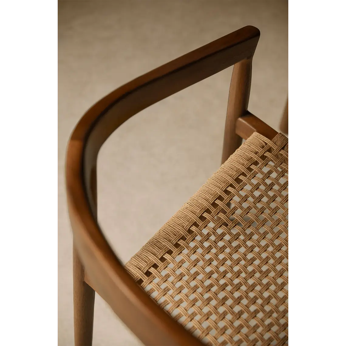 Silla de comedor Wenara en madera de teca 3