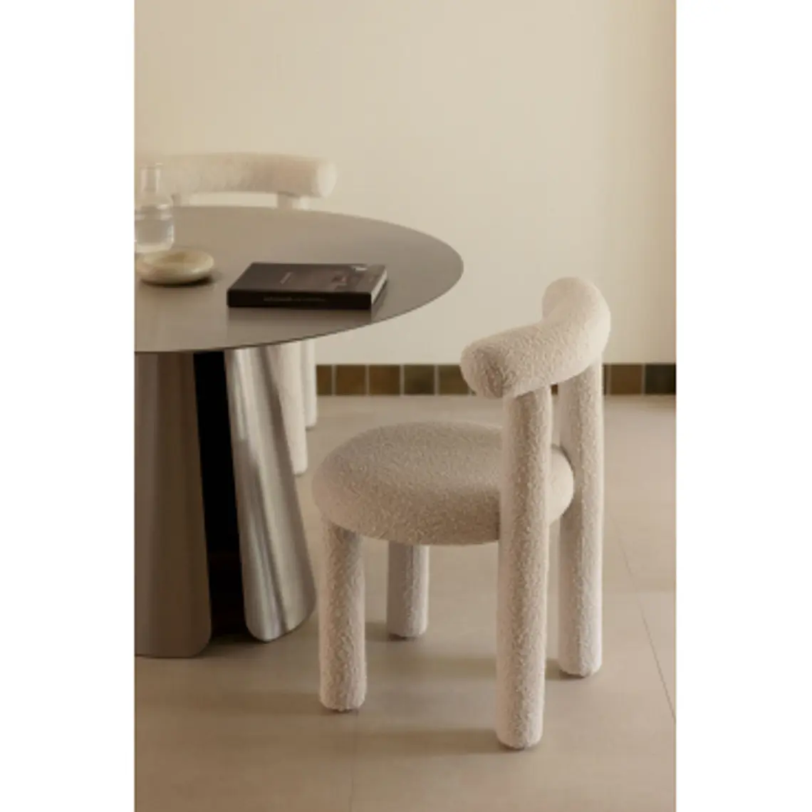 Silla de comedor Ylenira en bouclé 12
