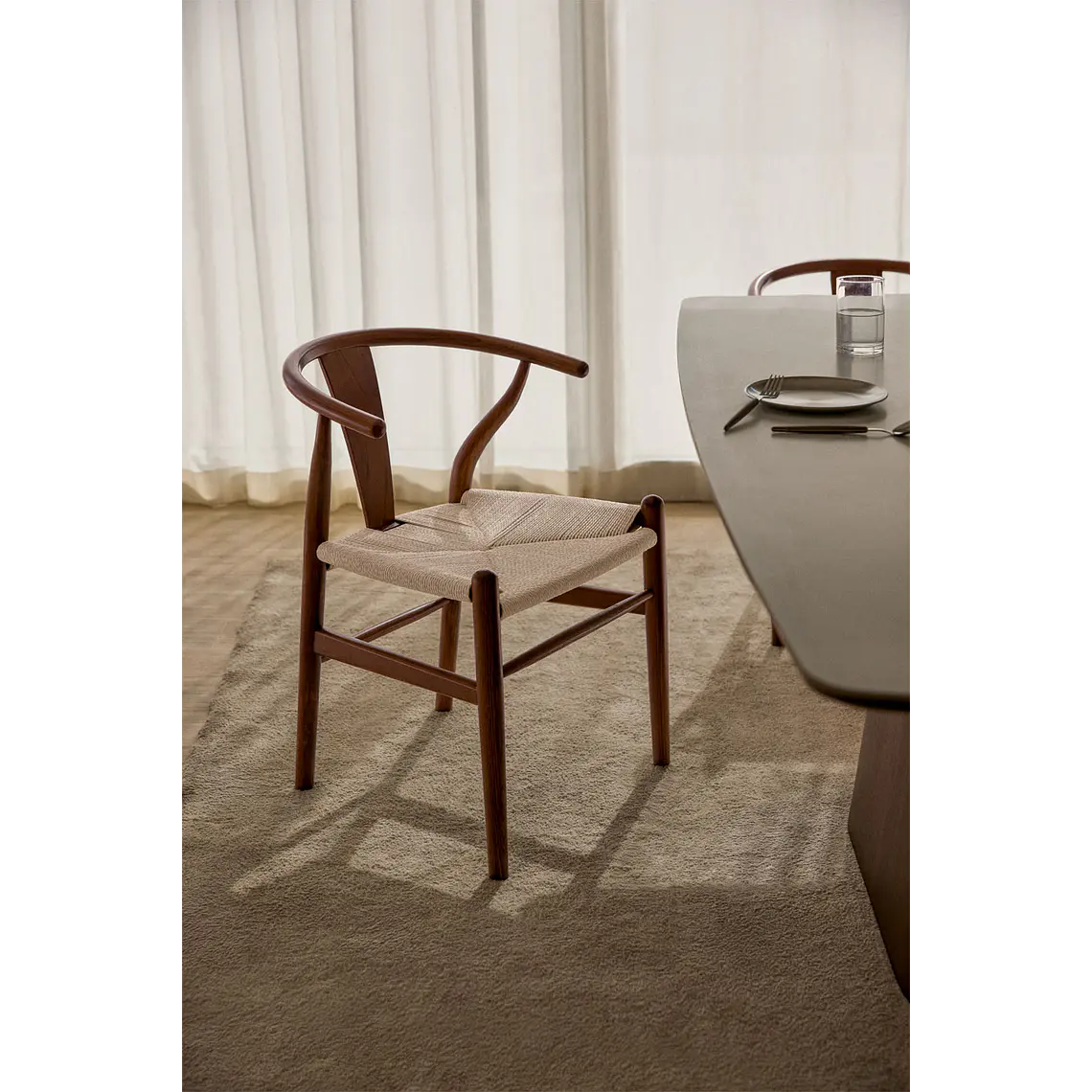 Silla de comedor Ylenor en madera 1