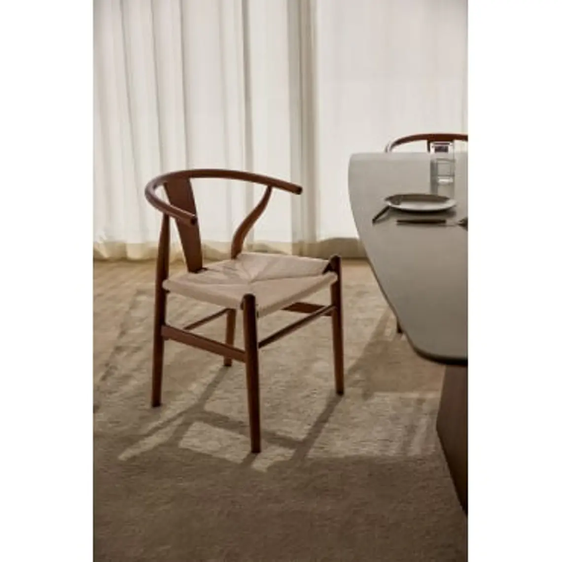Silla de comedor Ylenor en madera 11