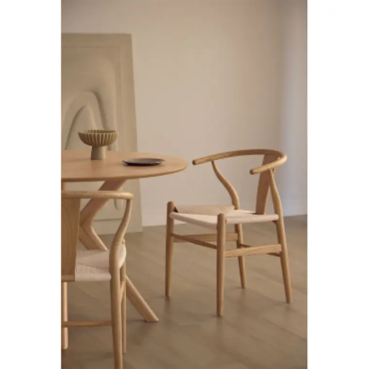 Silla de comedor Ylenor en madera 13