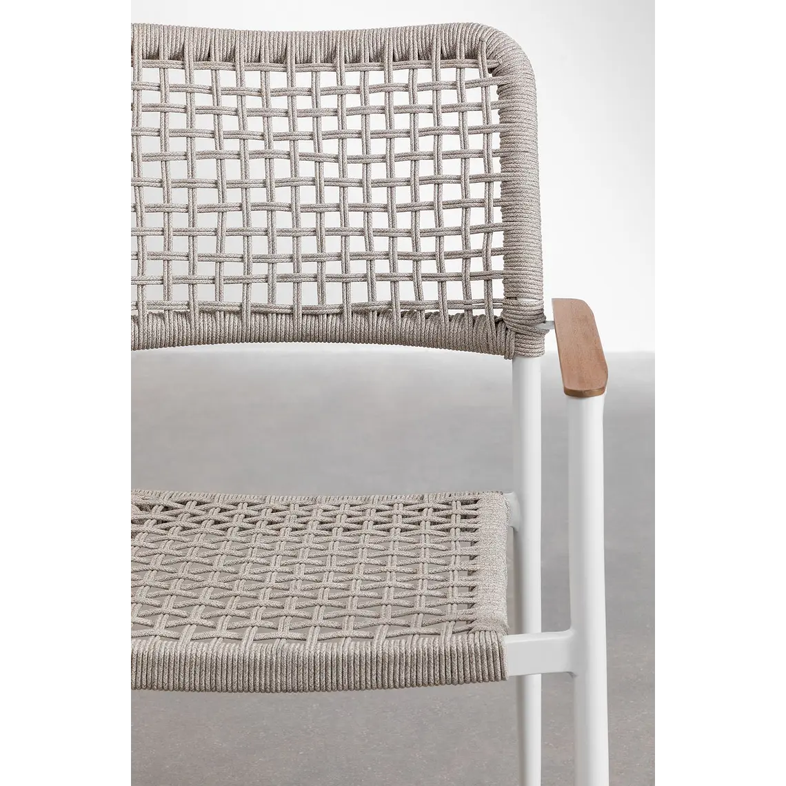 Silla de jardín apilable con reposabrazos en aluminio y cuerda trenzada Zoria 6
