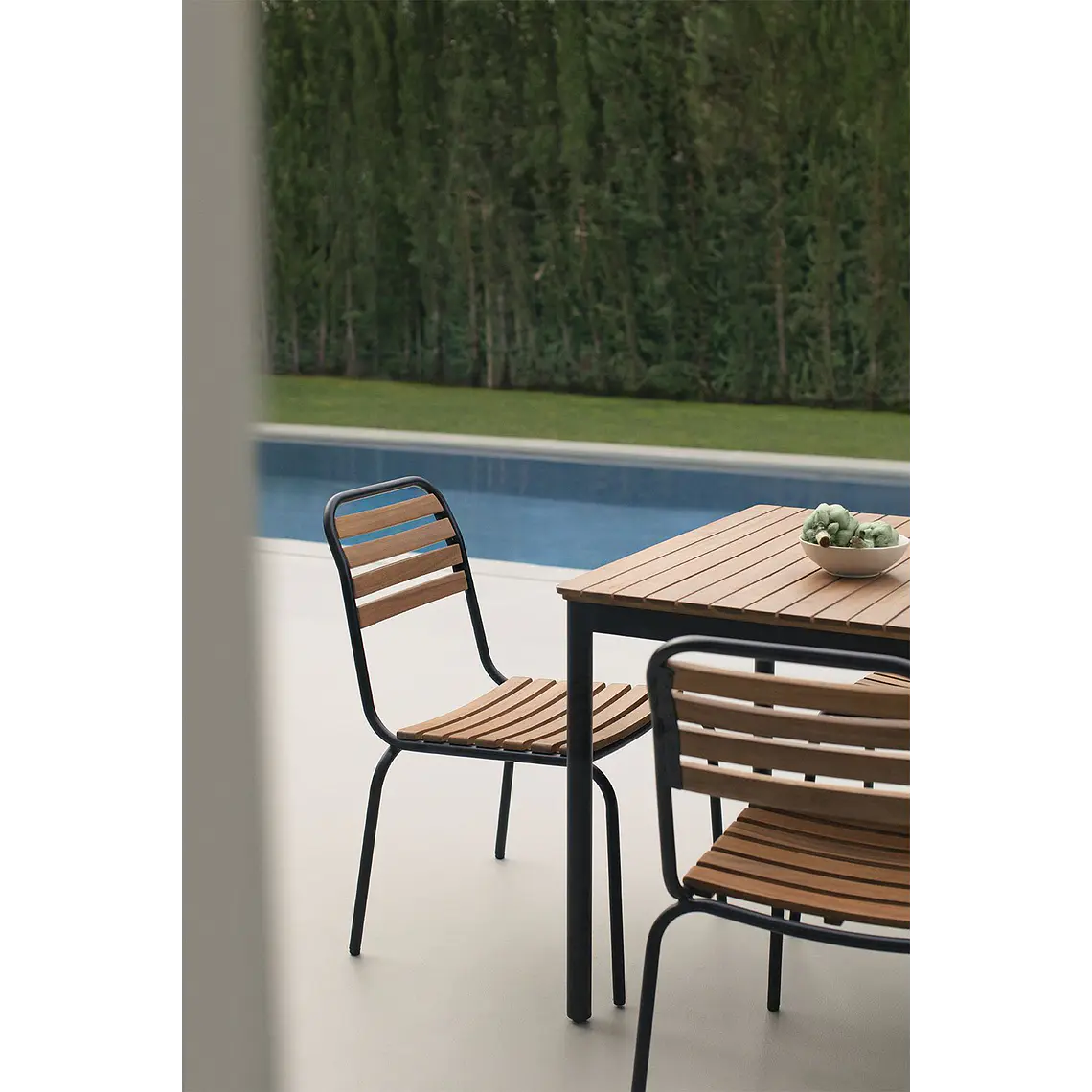 Silla de jardín apilable en acero y madera de acacia Selia 2