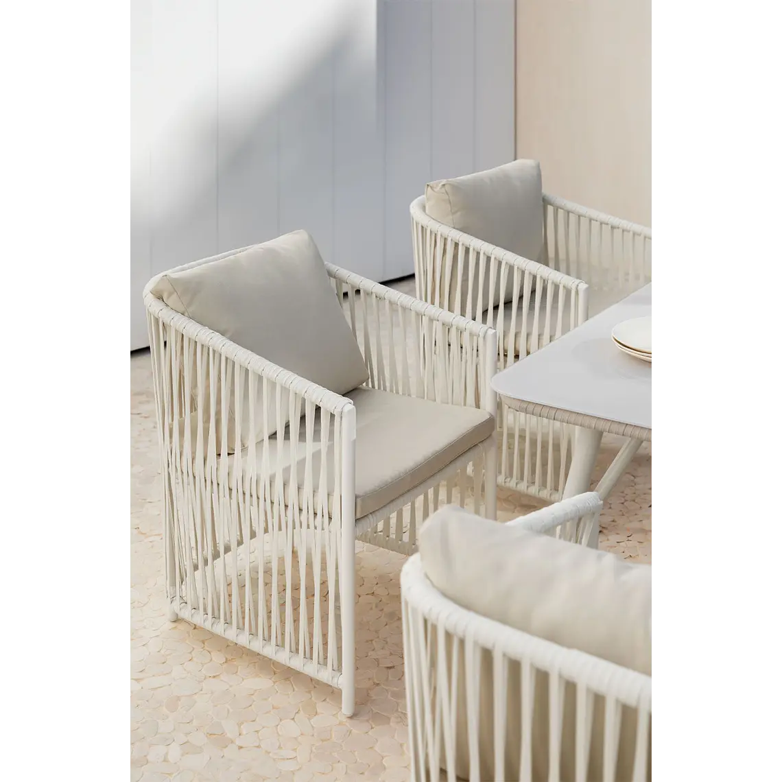 Silla de jardín con reposabrazos en aluminio y cuerda trenzada Cavena 13