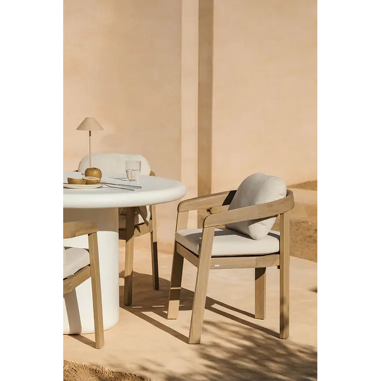 Silla de jardín con reposabrazos en madera de acacia Melena 2