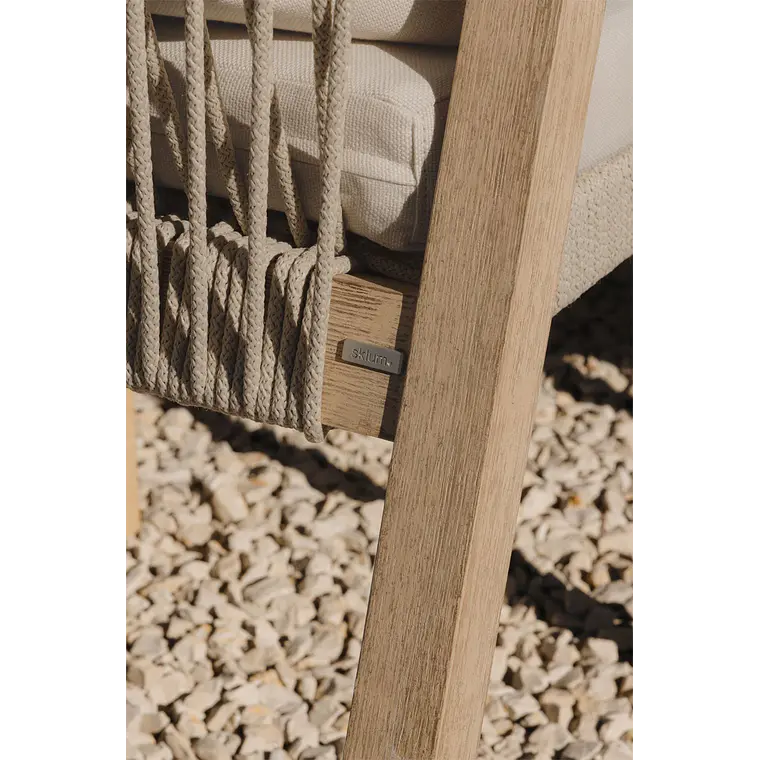 Silla de jardín con reposabrazos en madera de acacia y cuerda trenzada Navia 3