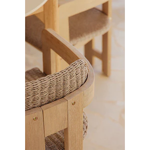 Silla de jardín con reposabrazos en madera de acacia y ratán sintético Delena