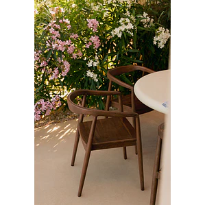 Silla de jardín con reposabrazos en madera de teca Elvena