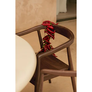 Silla de jardín con reposabrazos en madera de teca Elvena