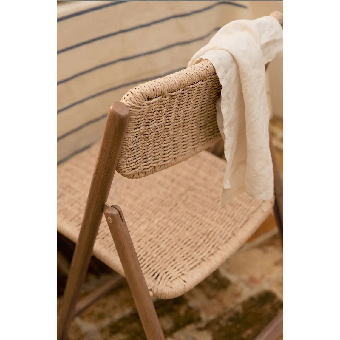 Silla de jardín plegable en madera de acacia Noreva 3