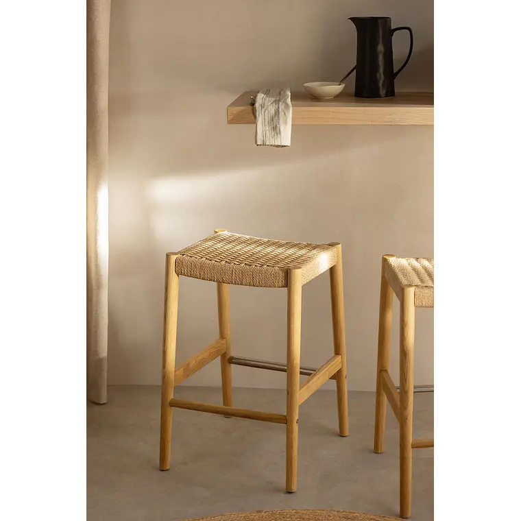 Taburete alto Evoeri en madera de roble 2
