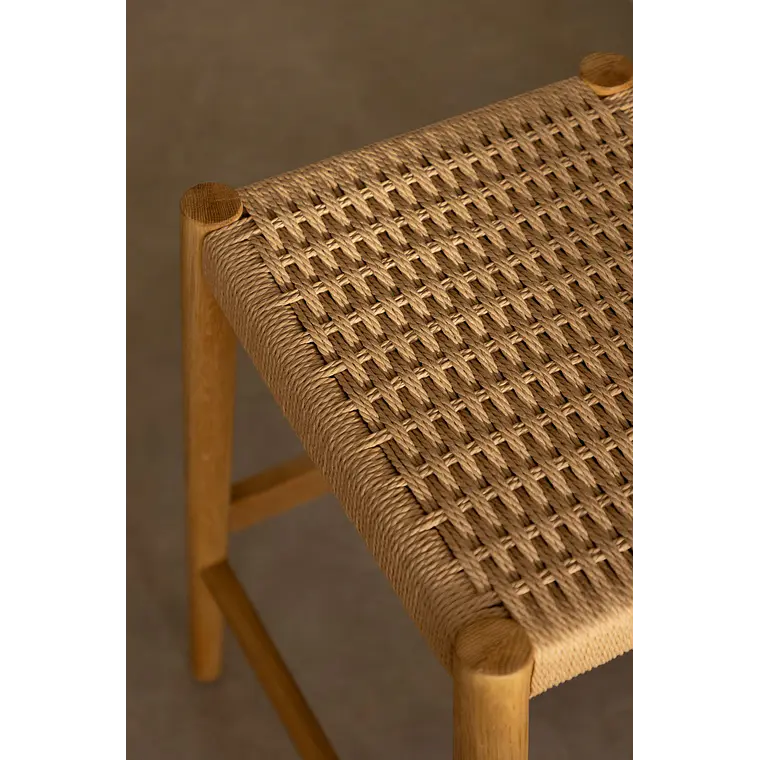 Taburete alto Evoeri en madera de roble 3