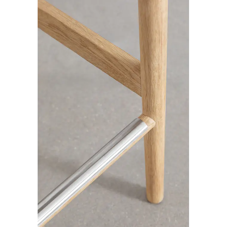 Taburete alto Evoeri en madera de roble 8