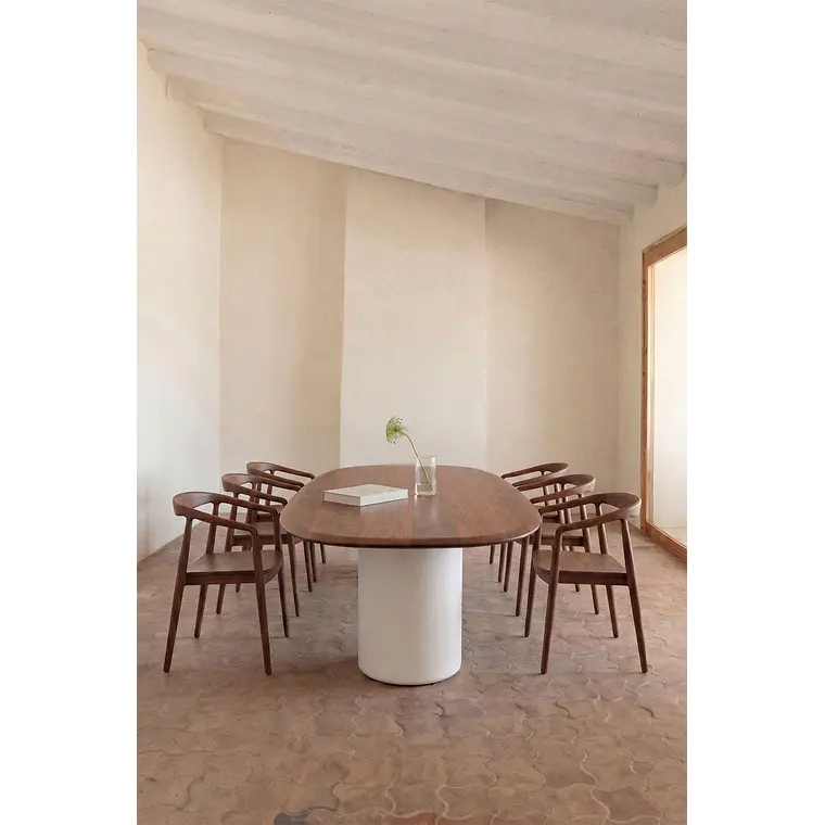 Mesa de comedor ovalada en MDF y cemento 24