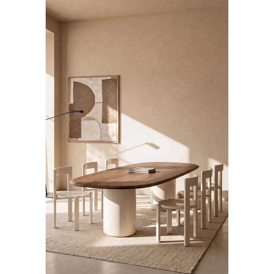 Mesa de comedor ovalada en MDF y cemento 25