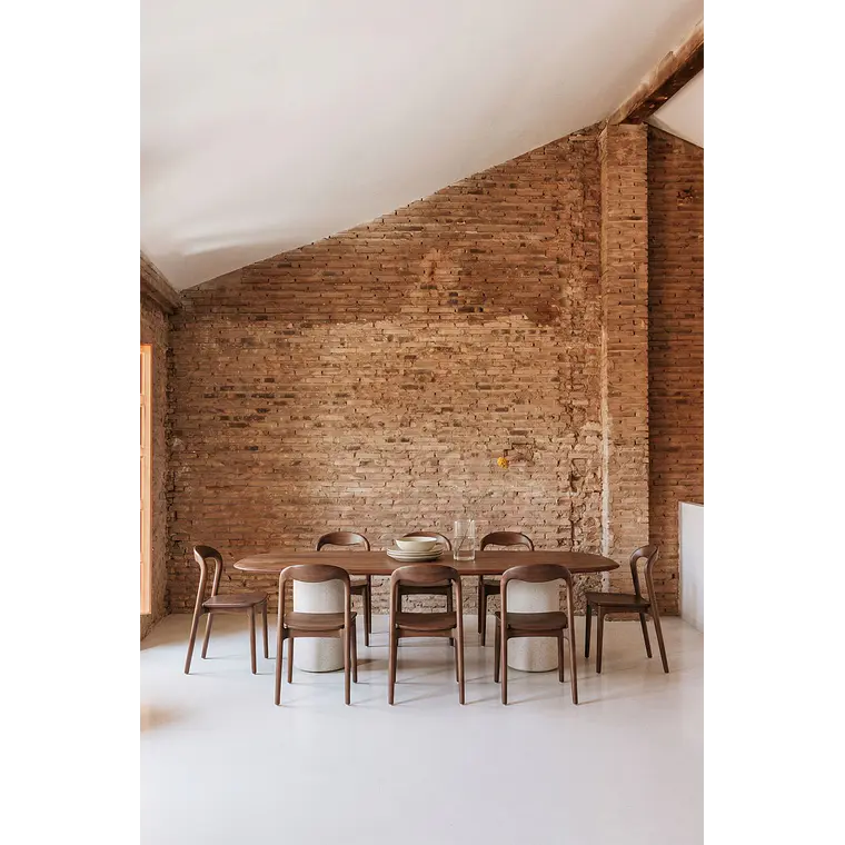 Mesa de comedor ovalada en MDF y cemento 26