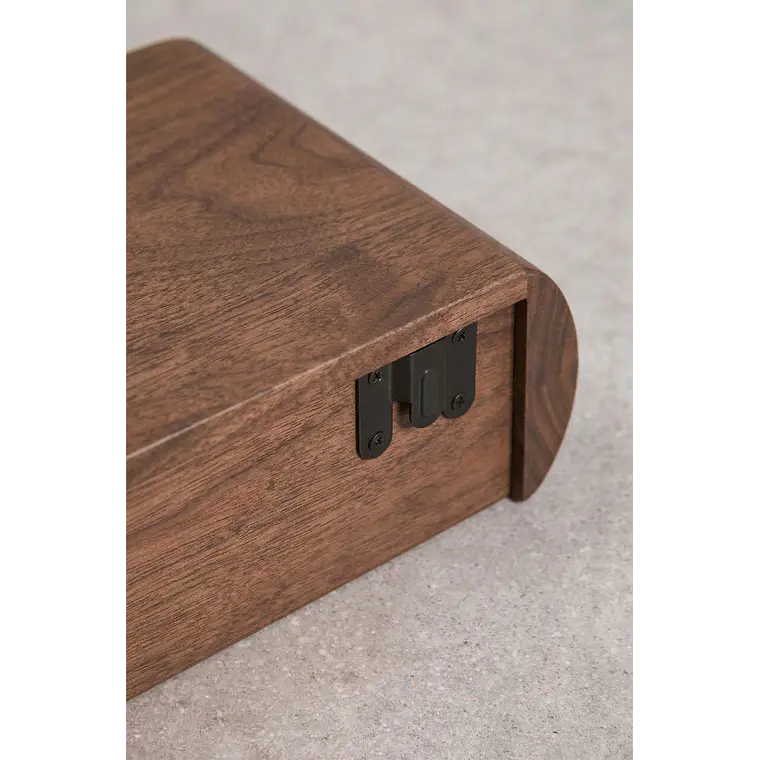 Lionor · Arrimo en acabado madera 11