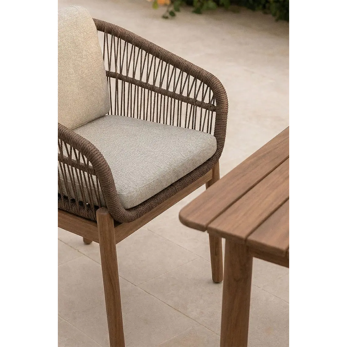 Set de mesa rectangular 250-310x105 cm extensible y 10 sillas de jardín en madera de acacia y cuerda trenzada Jorina 2