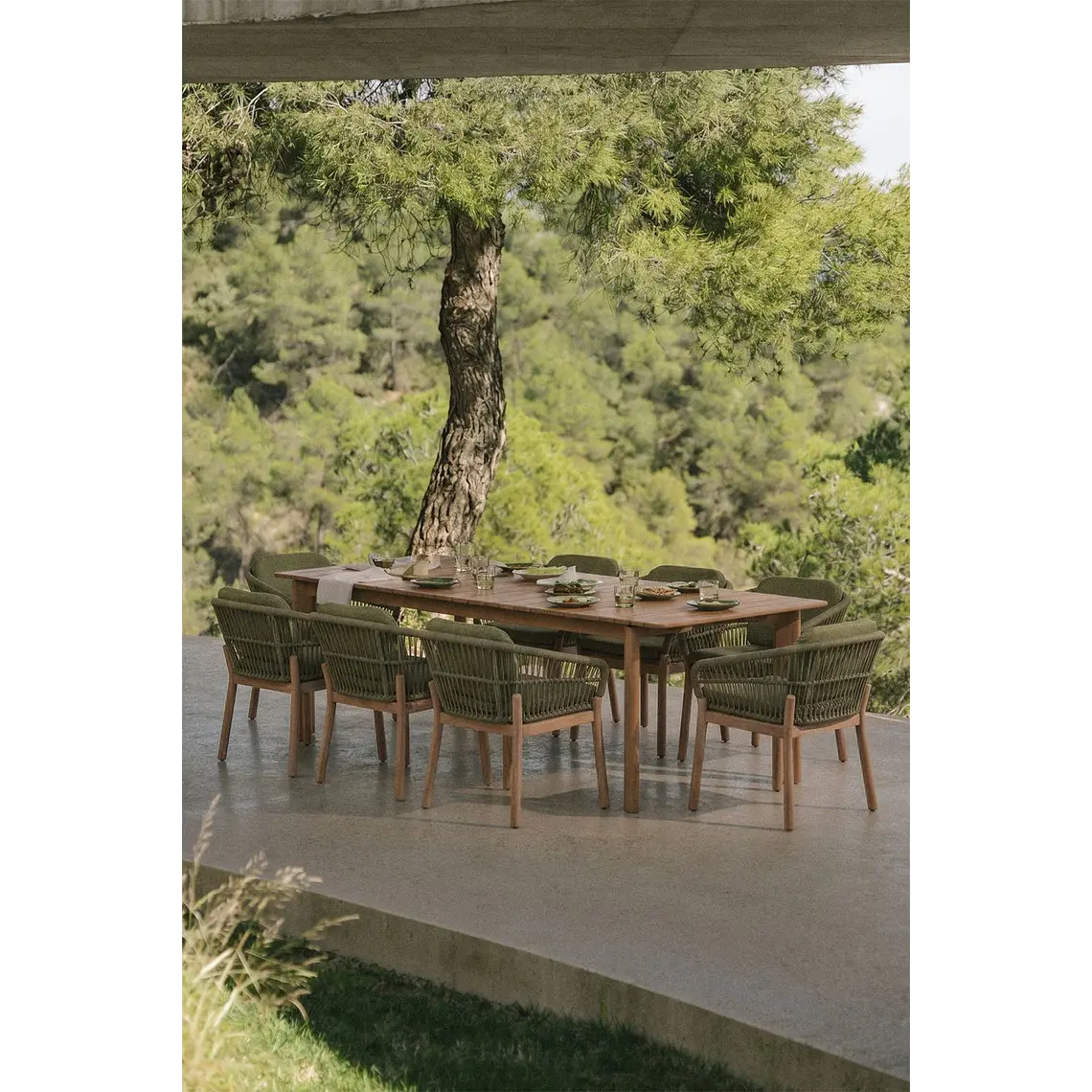 Set de mesa rectangular 250-310x105 cm extensible y 8 sillas de jardín en madera de acacia y cuerda trenzada Ilanira 2