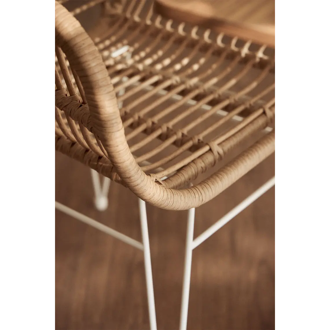 Silla de comedor Naelena en ratán 2
