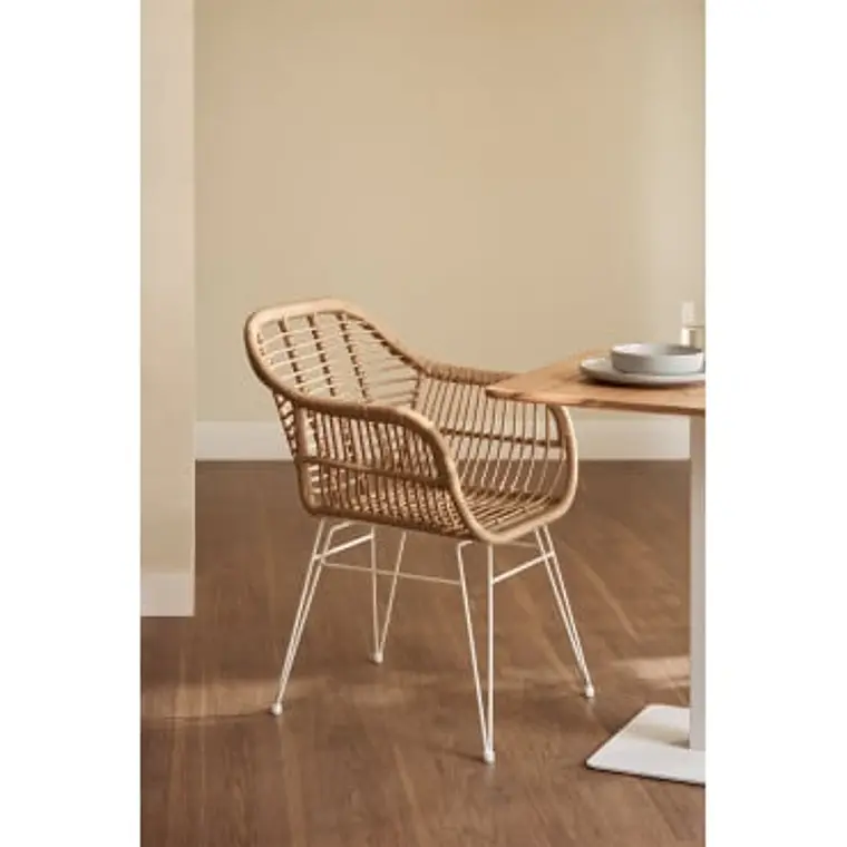 Silla de comedor Naelena en ratán 10