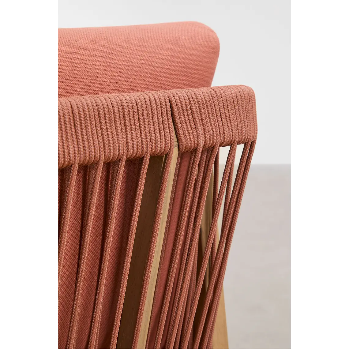 Sillón de jardín en madera de acacia y cuerda trenzada Larena 9
