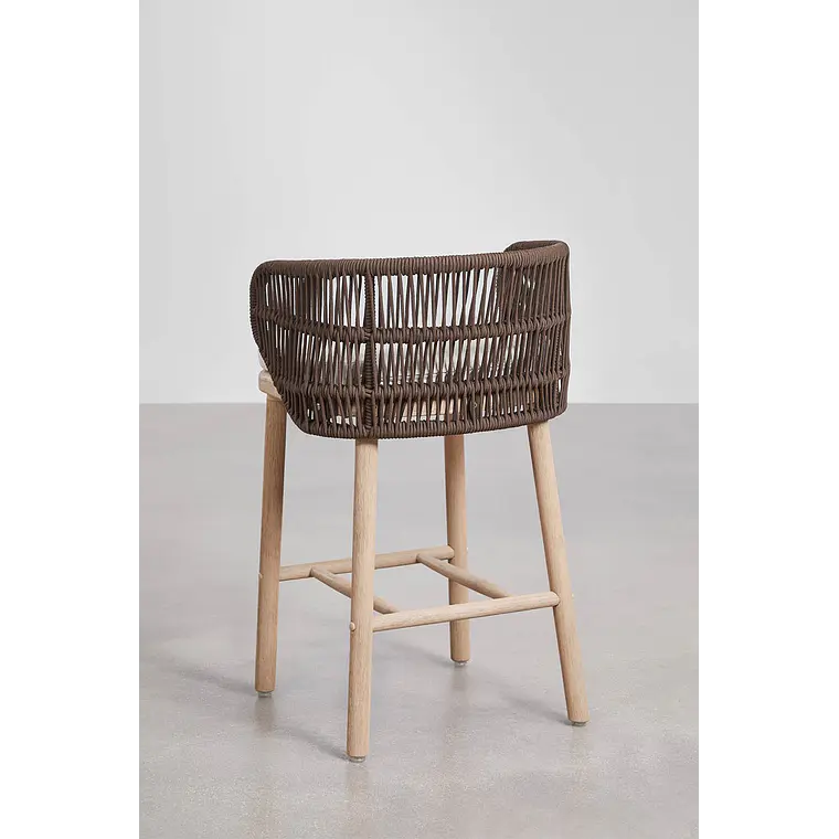 Taburete alto Raeeva en madera de acacia 3