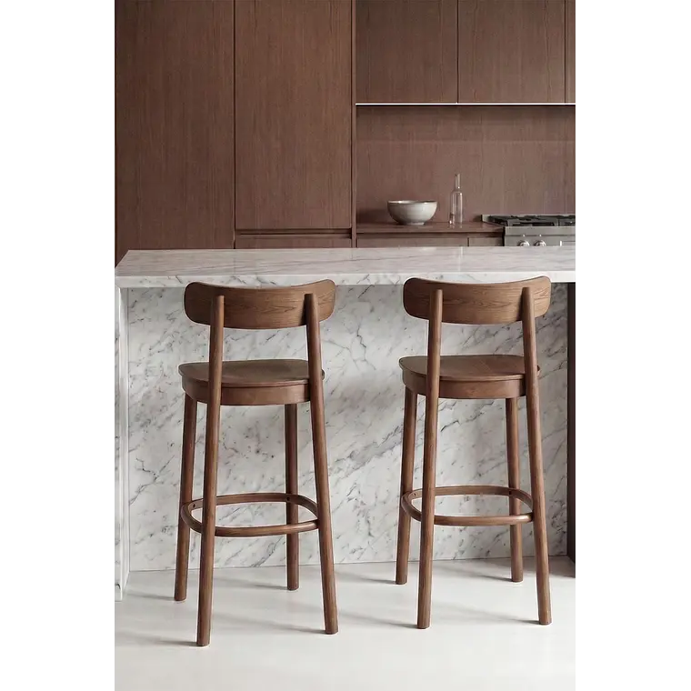 Taburete alto Xaeara en madera 1